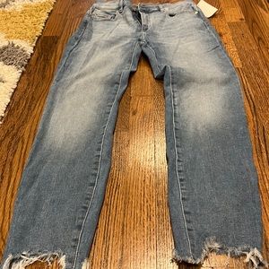 DL1961 Jeans With raw hem . Never worn . New with tags